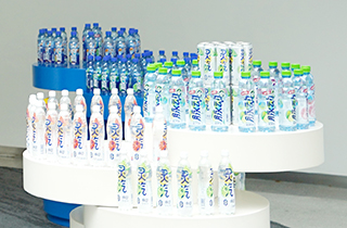 達意隆24000BPH干法含汽生產(chǎn)線(中山達能480ml)